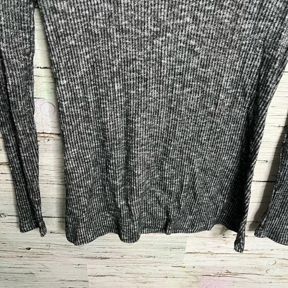Rag  & bone gray long sleeve top open back size xs - Picture 4 of 9